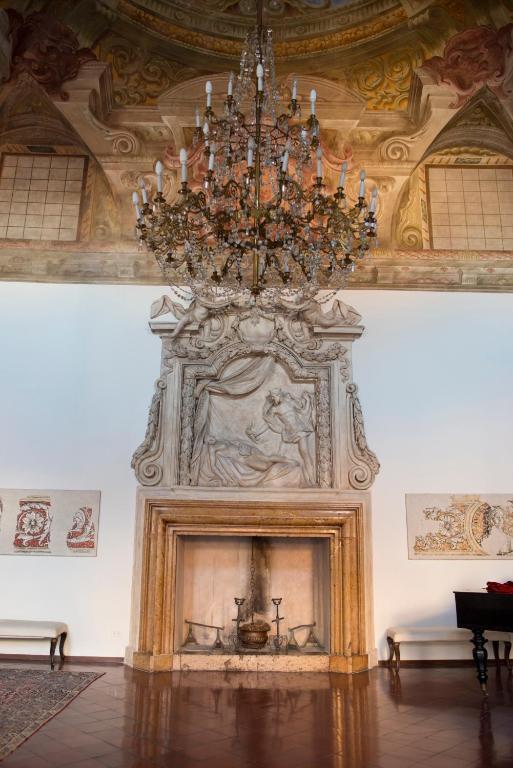 Palazzo Arrivabene 2*